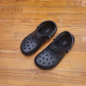 Black Crocs Cozy Lined Clogs